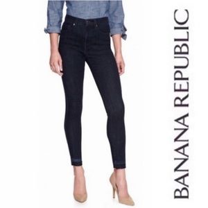 Banana Republic High Rise Skinny Jeans in Dark Wash